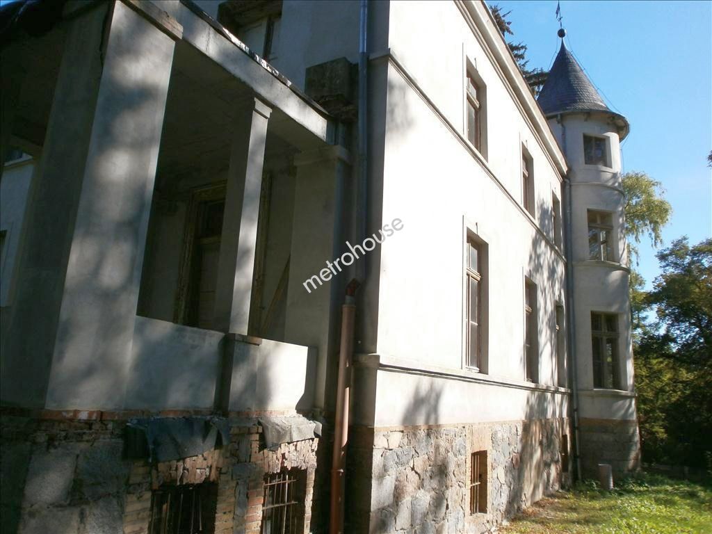 Dworek / pałac  for sale, Chełmiński, Grubno