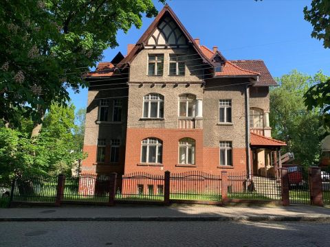 Sprzedaż Instytucja Szczawno-Zdrój, pow. wałbrzyski