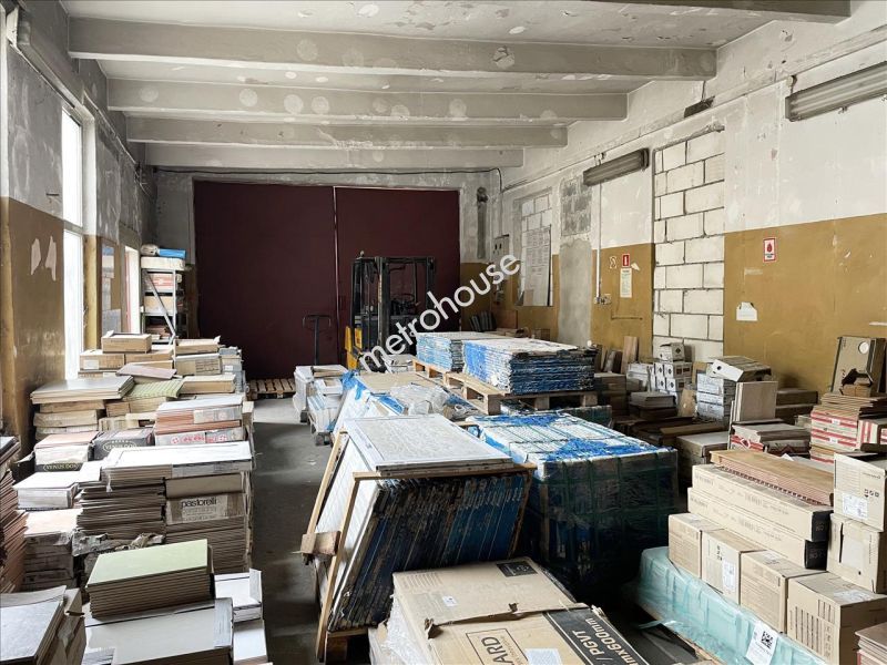 Magazyny i biura na sprzedaż, Staszowski, Staszów